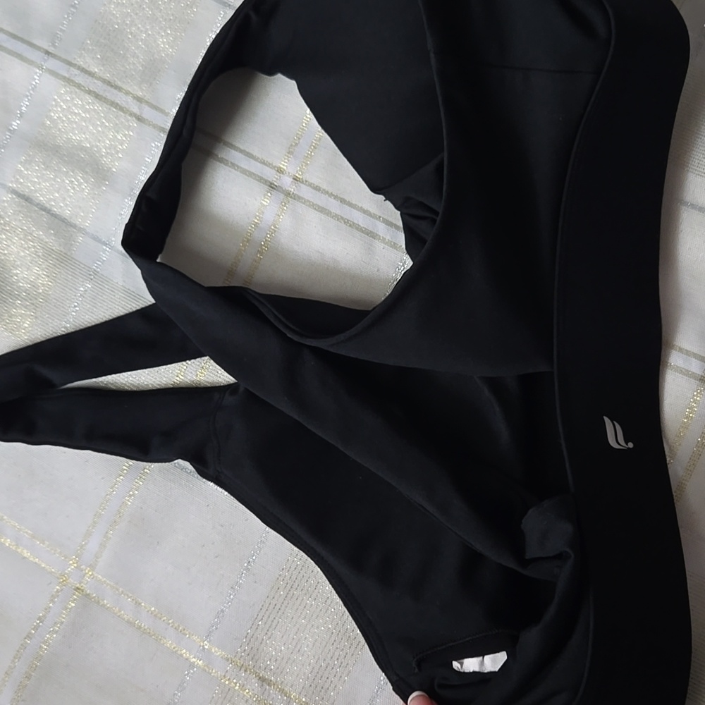 Fabletics Black Oasis Bra - Picture 7 of 10